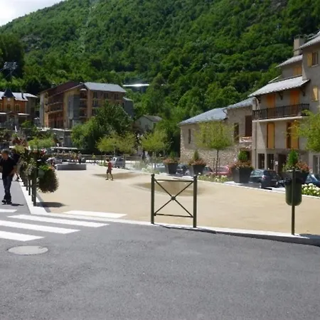 아파트 Confortable T2 옥스레테르메스